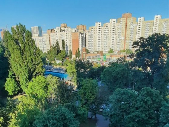 Продаж квартири, метро Теремки Киев