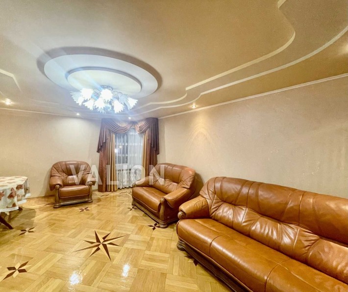 Продам 3к квартиру, Оболонь, вул. Богатирська 6/1, з ремонтом - фото 1