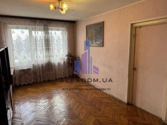 Продаж 3к квартири вул. Миропільська 3. Дарниця. Чернігівська Киев