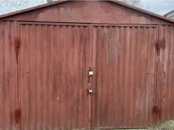 Продаю гараж жданівський по вул. Металургів Бровары