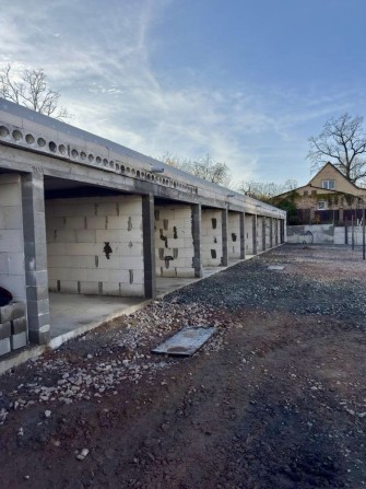 Продам ГАРАЖ, р-н Синергія, Річ Таун. - фото 1