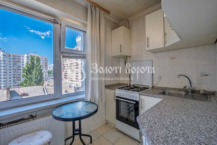 Квартира 1к. Житловий стан. Жилянська, 76, Голосіївський район, Центр - фото 1