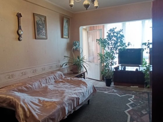 Двокімнатна квартира метро Героїв Дніпра Озерна 30/51