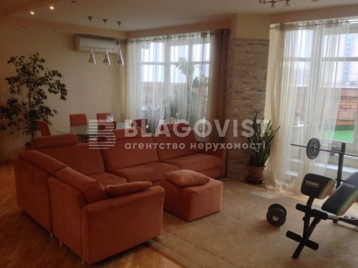 Володимирська, 79 , м.Олімпійська , квартира з терасою - фото 1