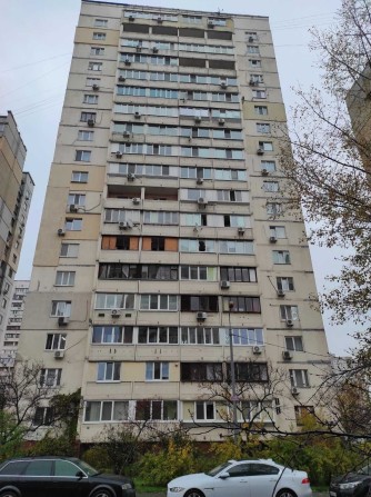 Руденко Л. вул., 10Г. Квартира в будинку 2000 р. біля метро Позняки. - фото 1