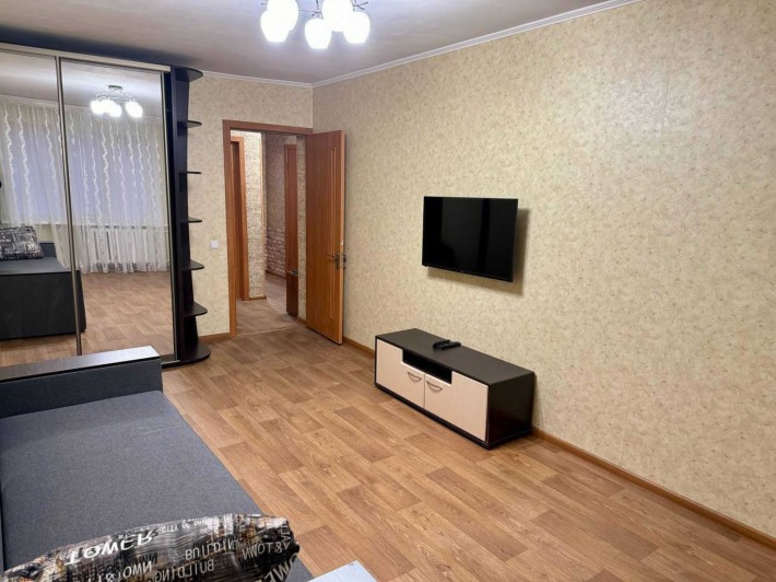 ЧУДОВА ПРОПОЗИЦІЯ продаж 2-кімнатна затишна квартира на РЕВУЦЬКОГО - фото 1