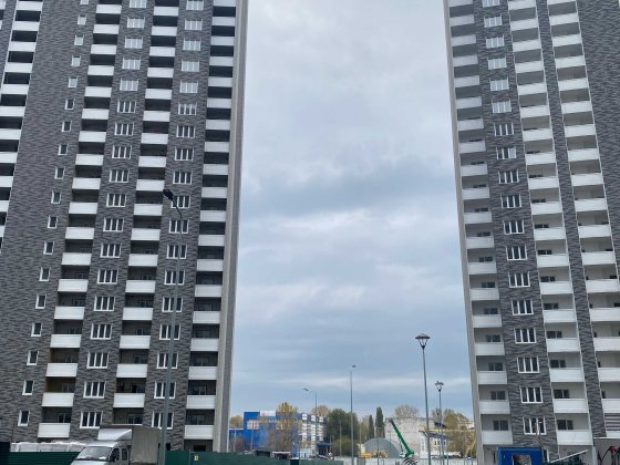 жк Навігатор 2/Коноплянська буд 3 площа  69м   2х кімнатна з ремонтом Киев