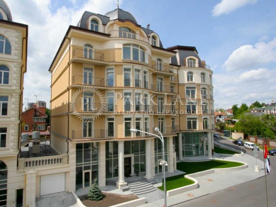 Клубний Deluxe будинок Renaissanсe Residence, Короткевича Володимира 4