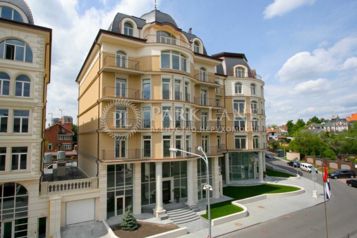 Клубний Deluxe будинок Renaissanсe Residence, Короткевича Володимира 4 - фото 1