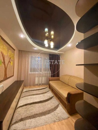 Продам гарну 2к кв біля м Харківська на вул Степана Олійника 15 - фото 1