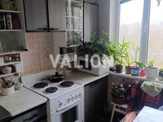 Продаж 2-кімн. квартири Троєщина, вул. Червоної Калини (Маяковського) Київ