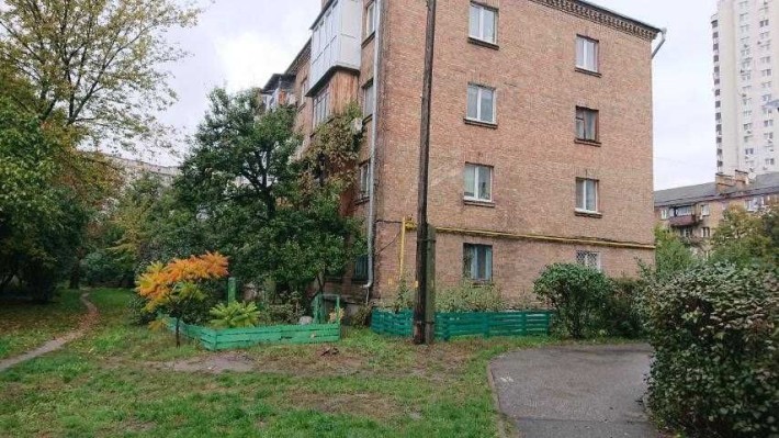 2-х кімнатна  вул. Василя Вишиваного 2 - фото 1