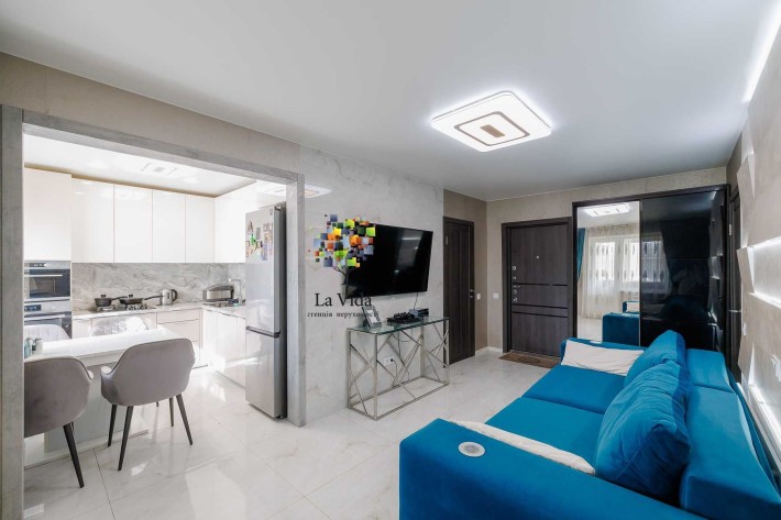 Лівобережна! Русанівка! Новий ремонт! Все залишається! Низький поверх! - фото 1