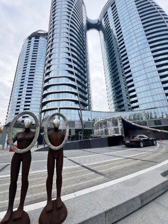 Пентхаус, Taryan Towers, Тарьян Лумумбы, Тринити Бульвар Фонтанов 390м - фото 1