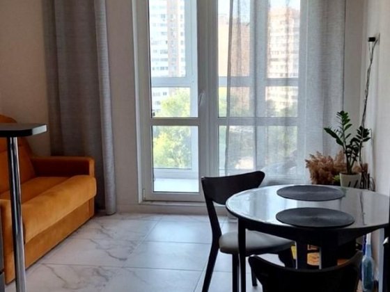 Видова 1-кімнатна квартира 50 м² я якісним ремонтом ЖК Ревуцький Киев