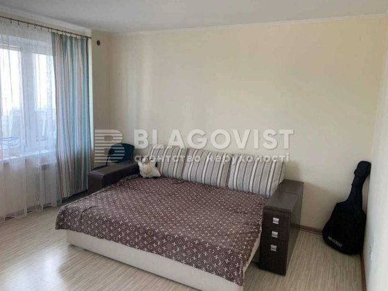 Бальзака Оноре де, 4а. 3 окремі кімнати Київ