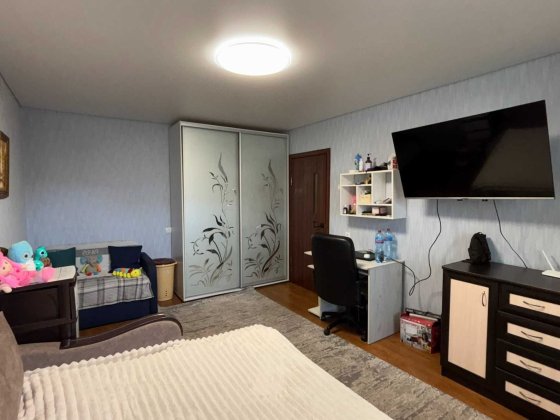 Закревського, б.83А, серія Т4, квартира трикімнатна Київ