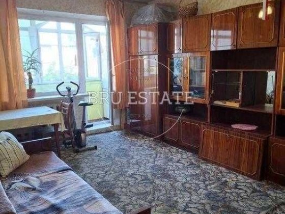 Продаж 2-кімнатної квартири на Воскресенці: Комфортної та Затишної Київ