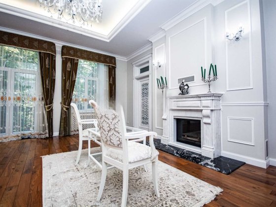 Богомольця 5 Центр Липки Урядовий квартал Єдина в Києві