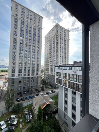 Продаж квартири- студіі біля метро - фото 1