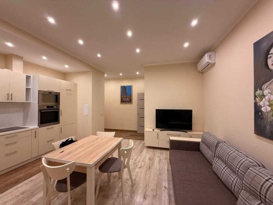 3-кімнатна квартира з сучасним ремонтом в ЖК Престиж Холл Київ