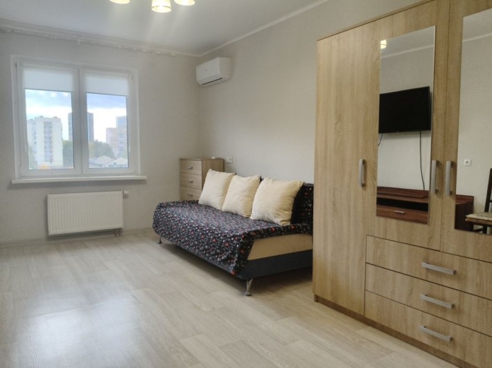 Крістер Град. Продаж 1 кімнатної квартири з ремонтом - фото 1