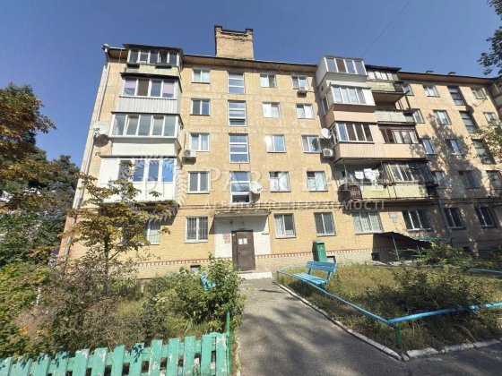 3-к 60м2 Світла 6 Бориспільська Харківська Червоний Хутір Позняки Киев