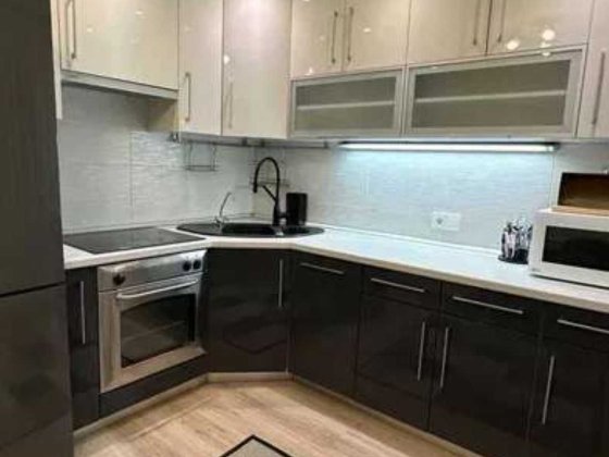 Виноградар Retroville метро Нивки свіжий капітальний ремонт Киев