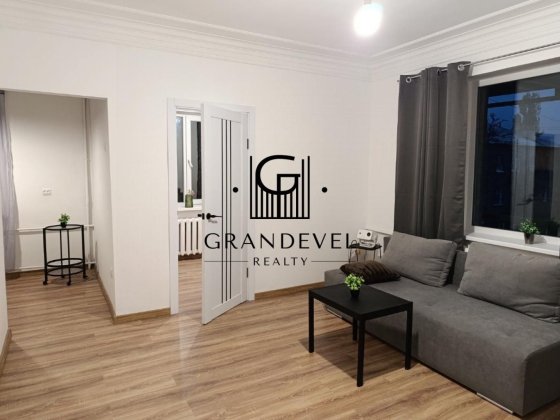 Продаж 2к Квартири вул. Межова 10, Вітряні Гори, Київ Київ