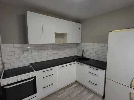 1 кім Виноградар Гонгадзе Порика Світлицького пр. Свободи 30а