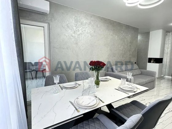 3-кімн. ЖК «Варшавський Плюс» просп. Європейського Союзу Ретровіль Київ