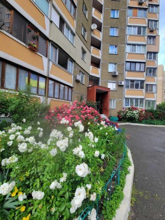 Порика Василя просп. 9в, 2 кім. 73.3 м. Виноградарь! Подільськ. р-н! - фото 1