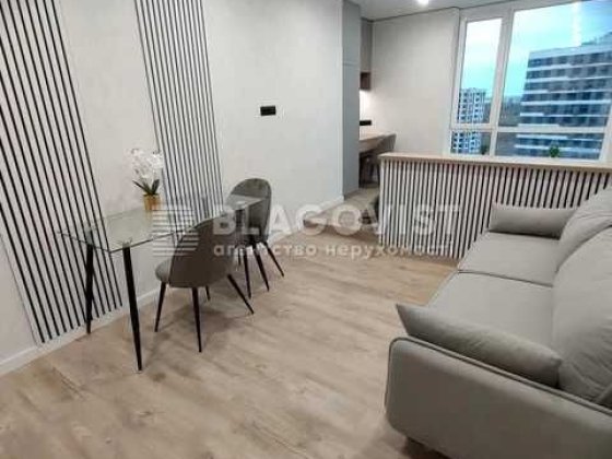 Квартира-студія 33 м², ЖК Варшавський-3, з ремонтом і технікою Київ