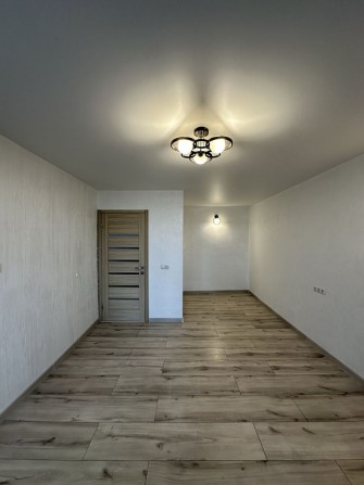 В продажі 1 кімнатна квартира по вулиці Карела Чапека 15 - фото 1