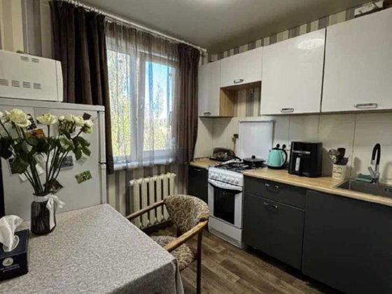 Продається 2к квартира вул. Академіка Туполєва (Мрії), 17 Київ