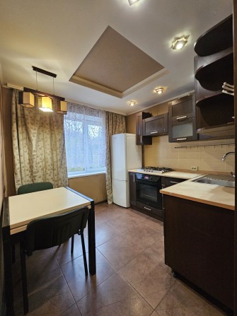 Продам 2 кімнатну. Метро Нивки, Мінська 20хв. - фото 1