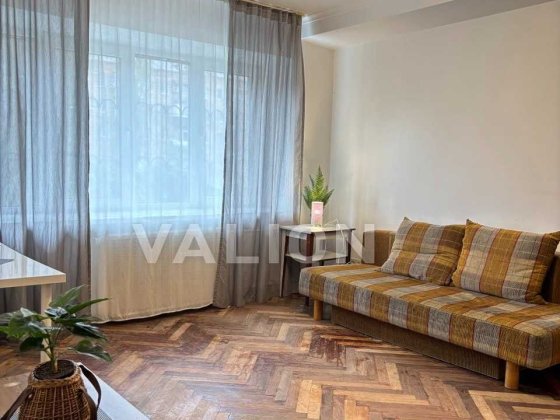 без % Продаж 3к квартири Антонова 43  Солом'янський район Киев