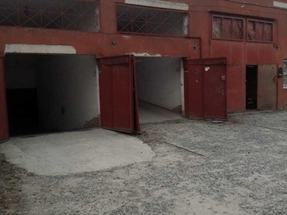 Капітальний гараж між Червонія і Гайдамацькою в р-ні будинку МЖК 2008 Ровно