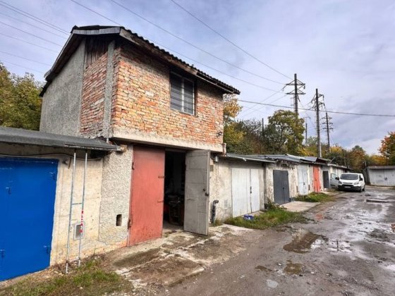 Продається гараж в 3 поверхи Тернопіль