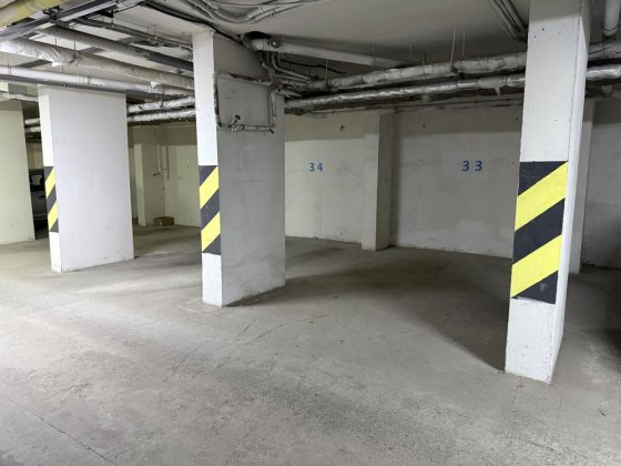 Продаж паркомісця біля Любави Святотроїцька Черкассы