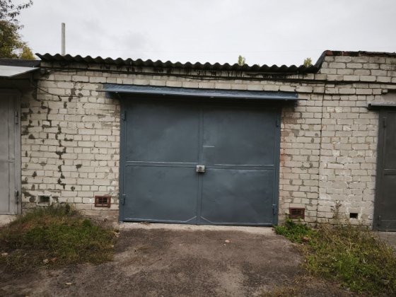 Гараж з ремонтом в АК9 Чернігів