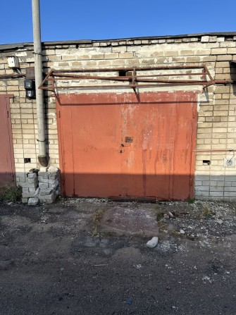 Гараж ГК/Салют Каштановая 29 - фото 1