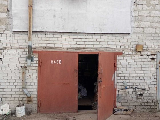 Гараж кирпичный с ямой Днепр