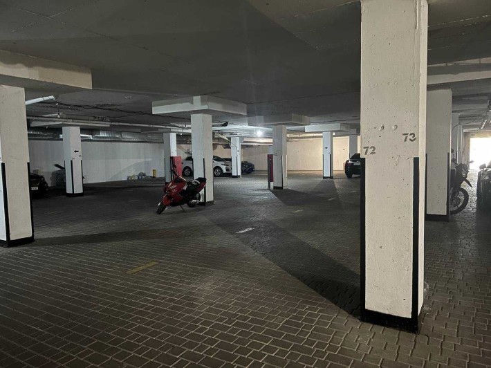 Продам паркинг пр Поля ЖК Кировский без комиссии - фото 1