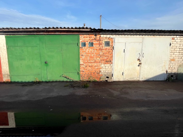 Продам два рядом стоящие гаражи в кооперативе Восход - фото 1