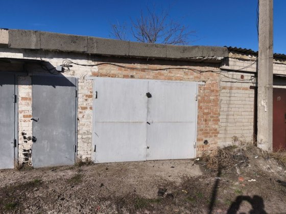 Сдам гараж кооператив №13 с отдельным входом в подвал Александрия