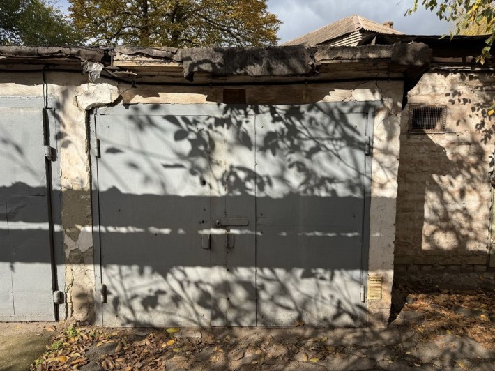 Сдам гараж в районе пл Артема - фото 1