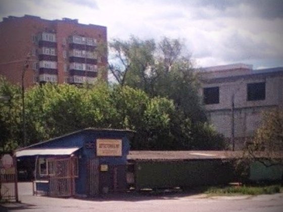 Здам критє місце для авто на стоянці по вул Сірка ( біля ЄКО маркету) Сумы