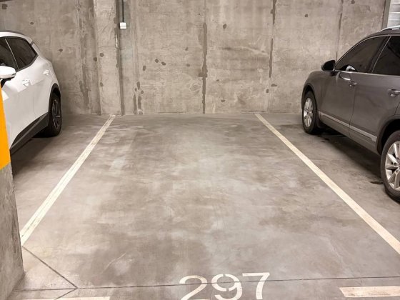 Оренда паркомісця в ЖК Моцарт(вул.Короленка,2К)