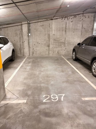 Оренда паркомісця в ЖК Моцарт(вул.Короленка,2К) - фото 1